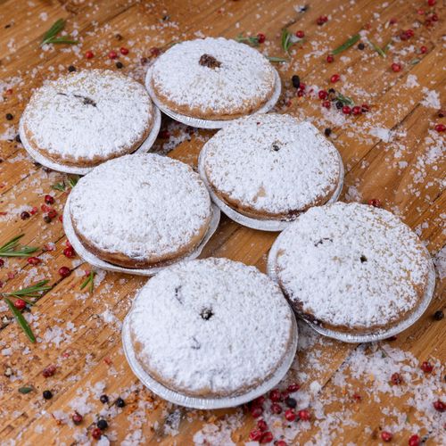 Box mince pies